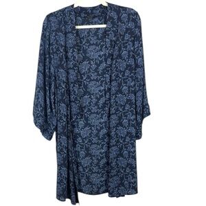 Tahari Blue Robe with Elegant Floral Print Size Large/XLarge